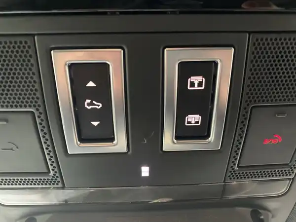 LAND ROVER DEFENDER (21/22)