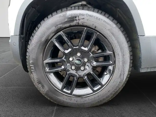 LAND ROVER DEFENDER (15/19)