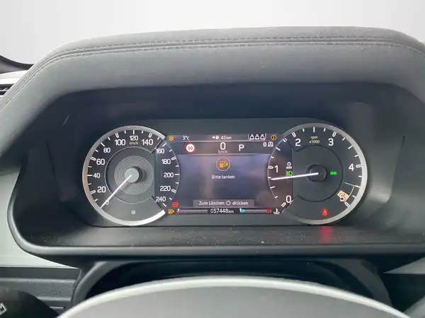 LAND ROVER DEFENDER (16/19)
