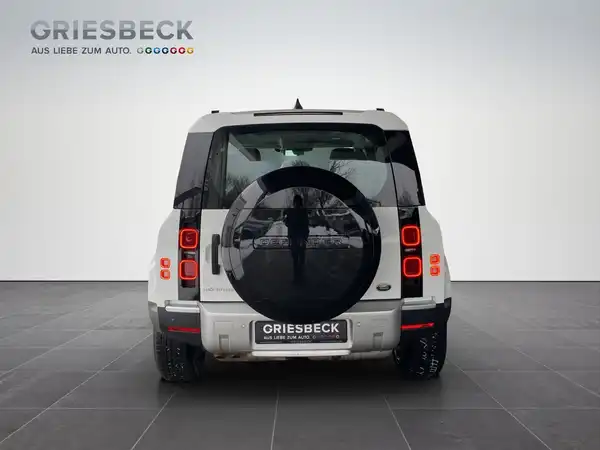 LAND ROVER DEFENDER (4/19)
