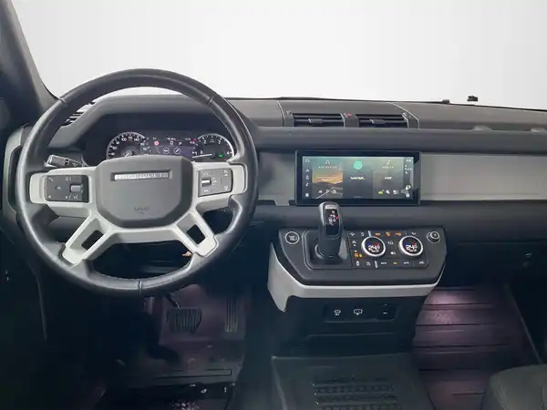 LAND ROVER DEFENDER (8/19)