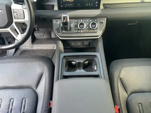 LAND ROVER DEFENDER (9/19)