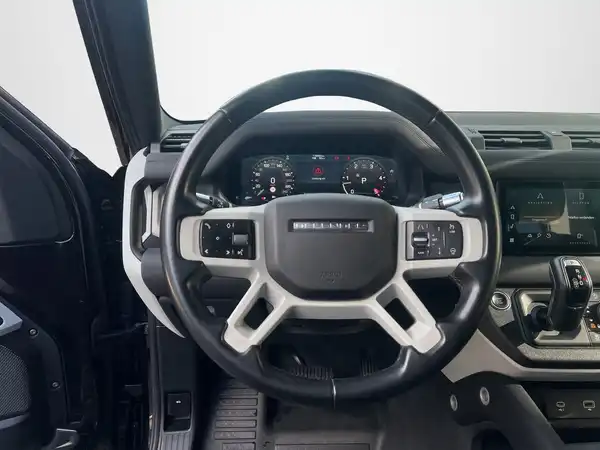 LAND ROVER DEFENDER (10/19)