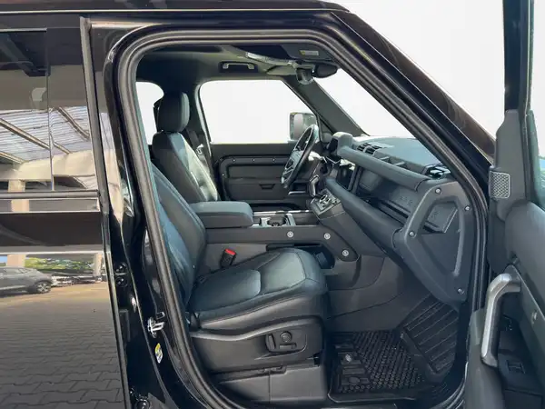LAND ROVER DEFENDER (12/19)