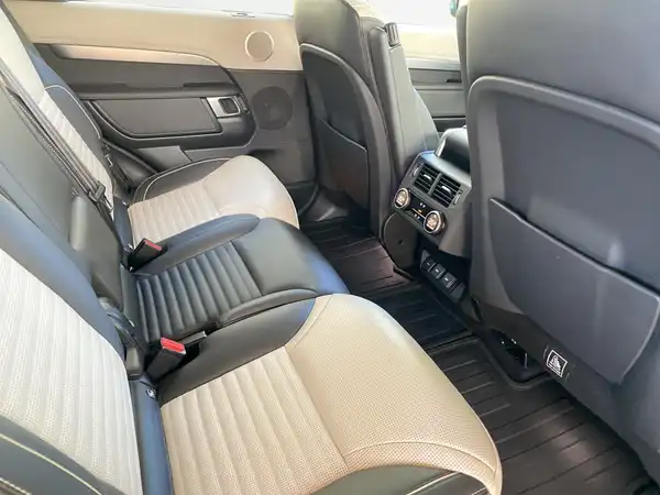 LAND ROVER DISCOVERY (13/23)