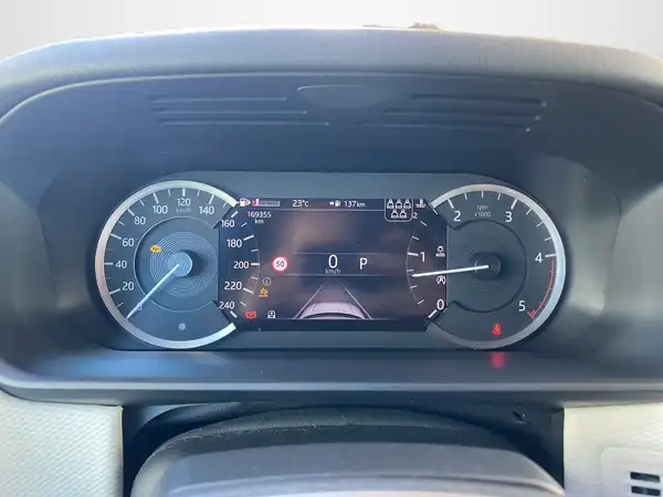 LAND ROVER DISCOVERY (16/23)