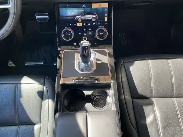 LAND ROVER RANGE ROVER EVOQUE (9/23)