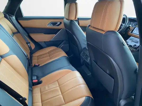 LAND ROVER VELAR (13/22)