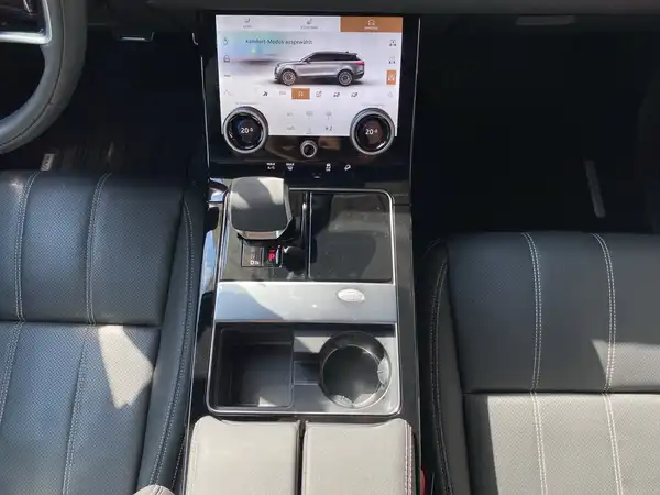 LAND ROVER VELAR (9/21)