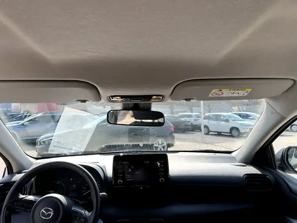 MAZDA 2 (18/27)