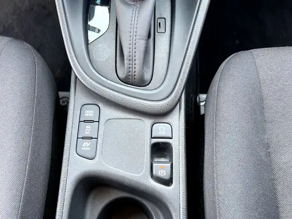 MAZDA 2 (22/27)