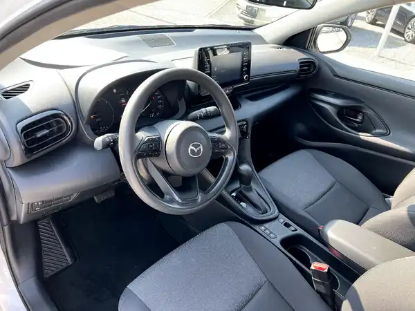 MAZDA 2 (9/27)