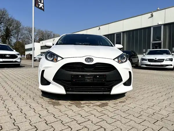 MAZDA 2 (6/27)
