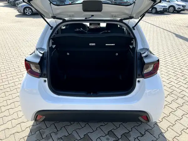 MAZDA 2 (7/27)