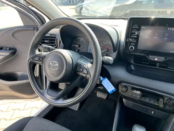 MAZDA 2 (26/27)
