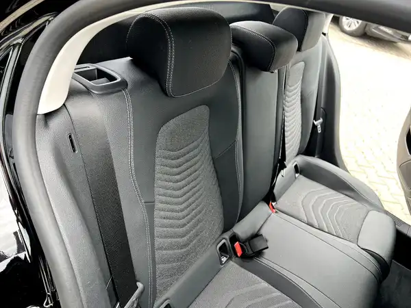 MERCEDES-BENZ A-KLASSE (16/27)