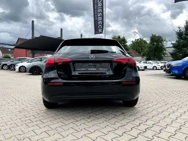 MERCEDES-BENZ A-KLASSE (3/27)