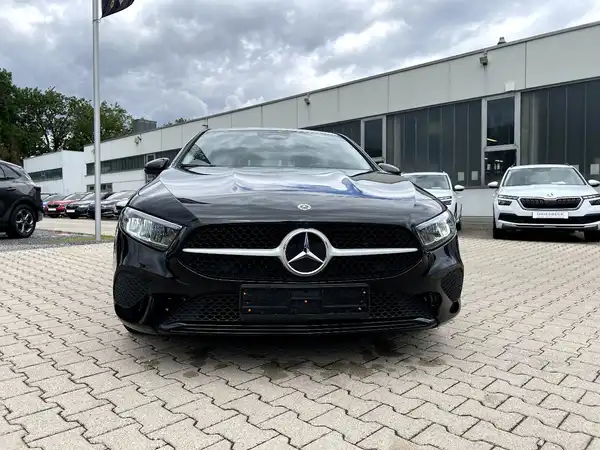 MERCEDES-BENZ A-KLASSE (6/27)