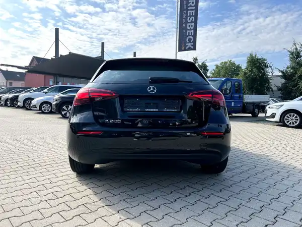 MERCEDES-BENZ A-KLASSE (2/27)