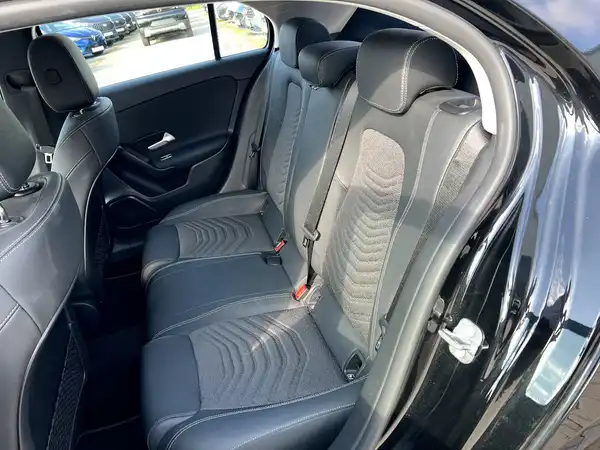 MERCEDES-BENZ A-KLASSE (13/27)