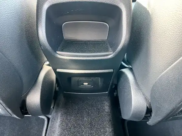 MERCEDES-BENZ A-KLASSE (17/27)