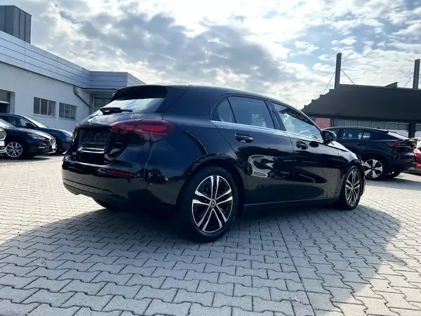 MERCEDES-BENZ A-KLASSE (4/27)