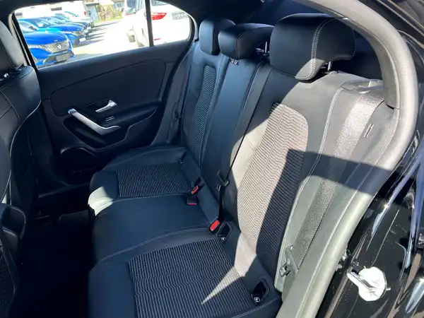 MERCEDES-BENZ A-KLASSE (13/27)