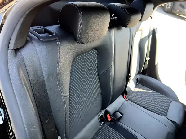 MERCEDES-BENZ A-KLASSE (16/27)