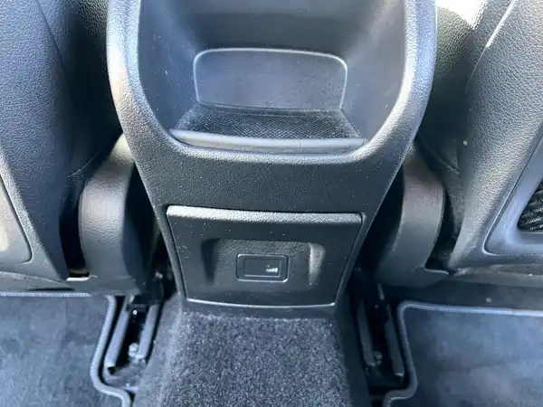 MERCEDES-BENZ A-KLASSE (17/27)