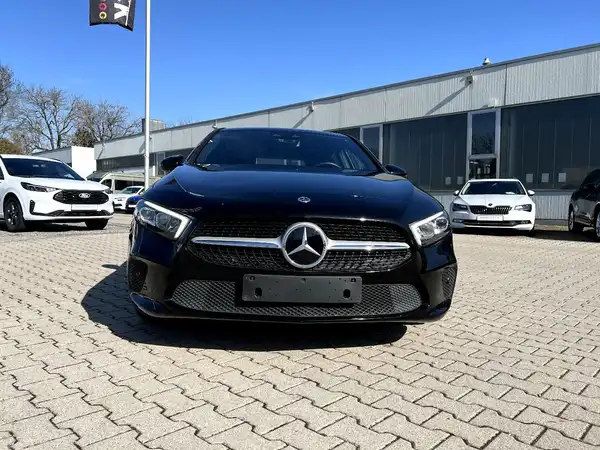 MERCEDES-BENZ A-KLASSE (6/27)