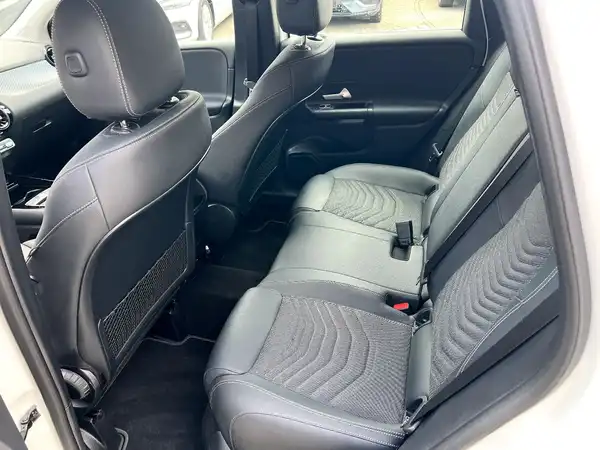 MERCEDES-BENZ B-KLASSE (12/26)