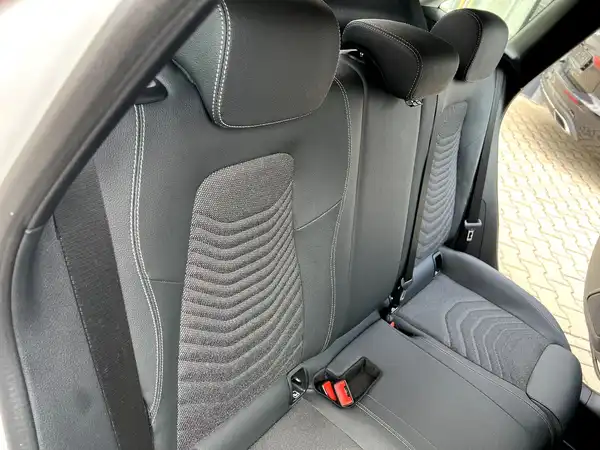 MERCEDES-BENZ B-KLASSE (16/26)