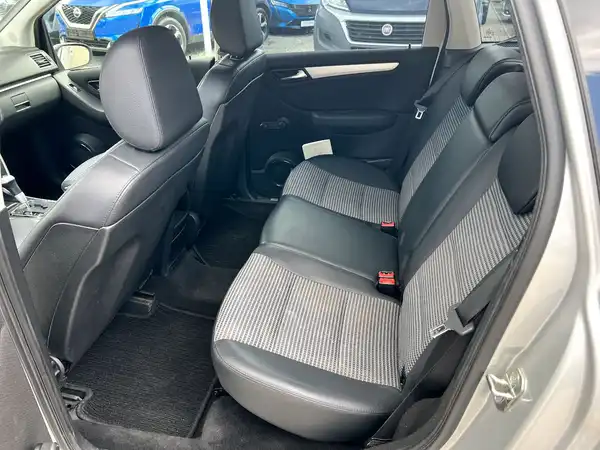 MERCEDES-BENZ B-KLASSE (12/26)