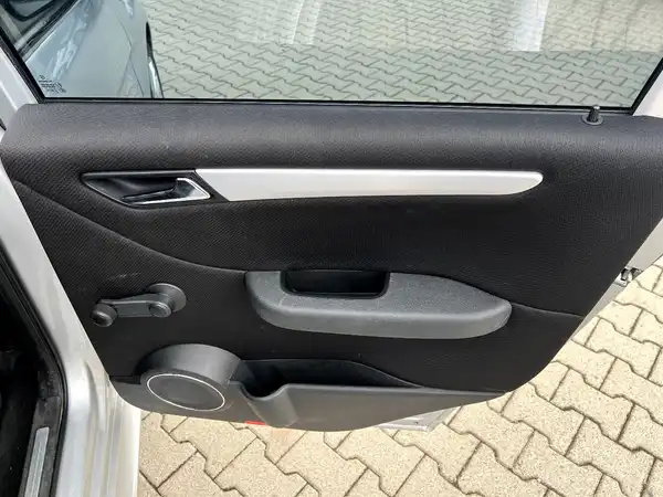 MERCEDES-BENZ B-KLASSE (14/26)
