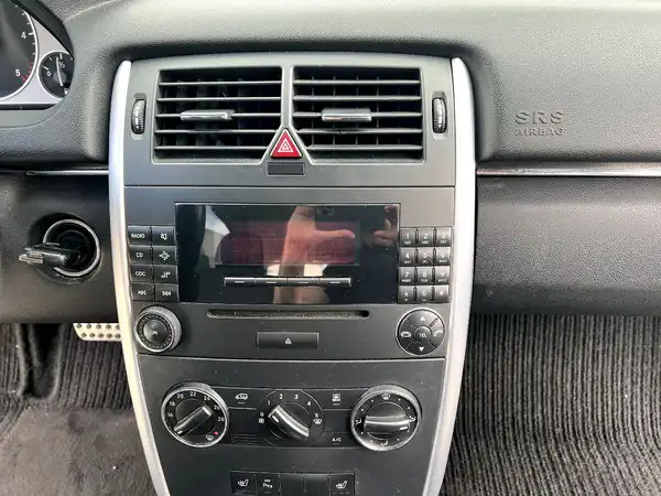 MERCEDES-BENZ B-KLASSE (24/26)
