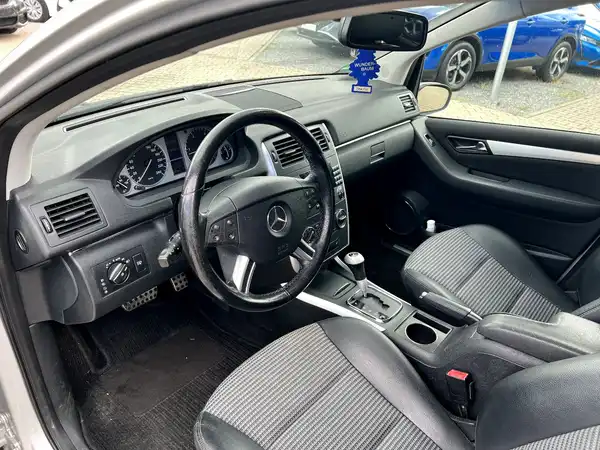 MERCEDES-BENZ B-KLASSE (9/26)