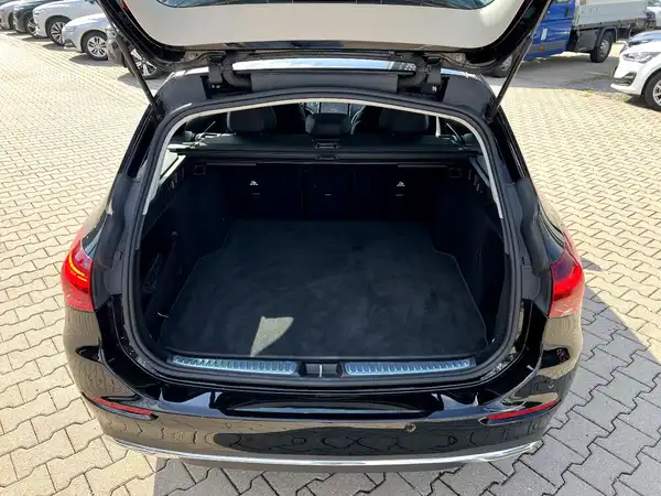 MERCEDES-BENZ C 200 (7/27)