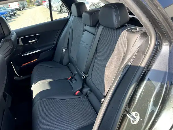 MERCEDES-BENZ C-KLASSE (14/26)