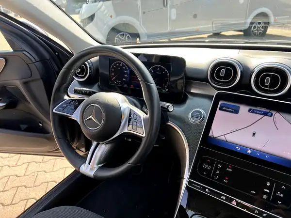 MERCEDES-BENZ C-KLASSE (25/26)