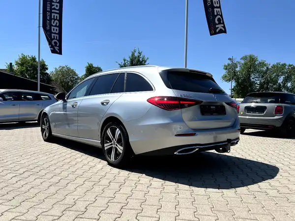 MERCEDES-BENZ C 220 (2/27)