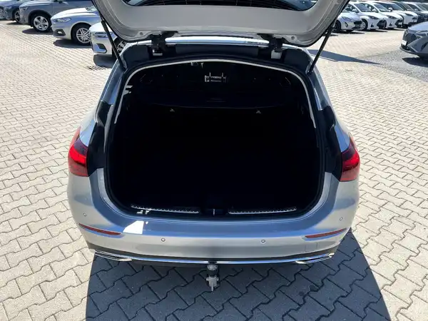 MERCEDES-BENZ C 220 (7/27)