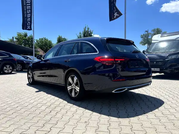 MERCEDES-BENZ C 220 (2/30)
