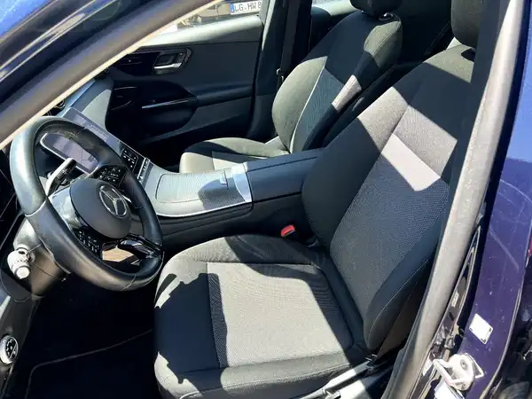 MERCEDES-BENZ C 220 (11/30)