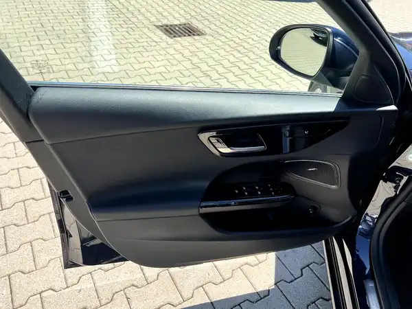 MERCEDES-BENZ C 220 (13/30)