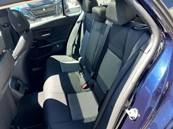 MERCEDES-BENZ C 220 (18/30)