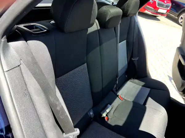 MERCEDES-BENZ C 220 (20/30)