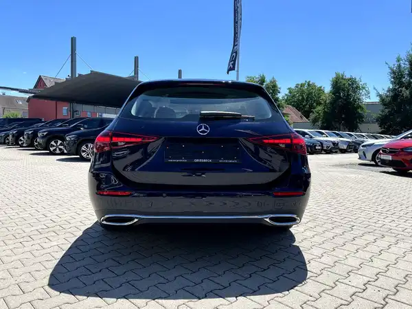 MERCEDES-BENZ C 220 (3/30)