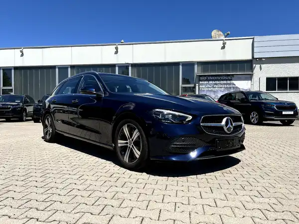 MERCEDES-BENZ C 220 (5/30)