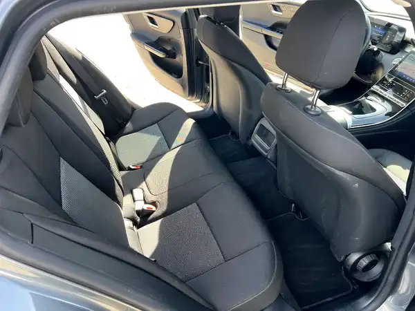 MERCEDES-BENZ C 220 (16/27)