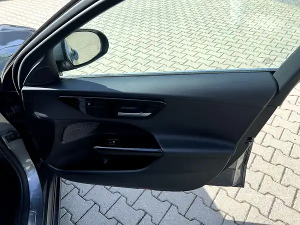 MERCEDES-BENZ C 220 (20/27)